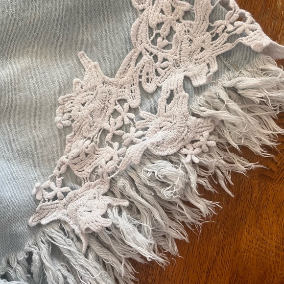 2 pairs of shorts - Picture 11 of 11